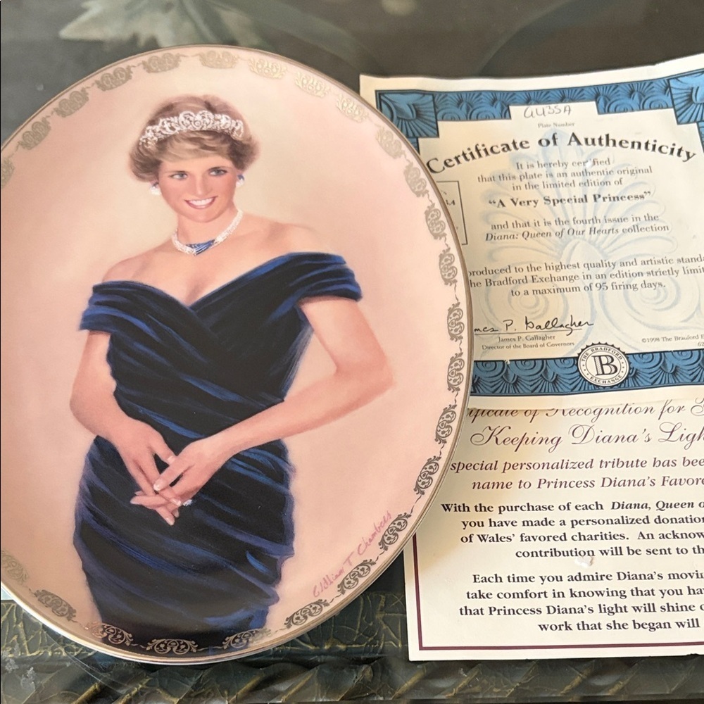 Commemorative: The Bradford Exchange Diana Queen of our Hearts 4th issue.